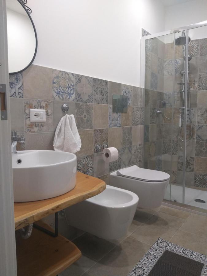 Casetta Porta Di Ligne Aeroporto di Catania Fontana Rossa
